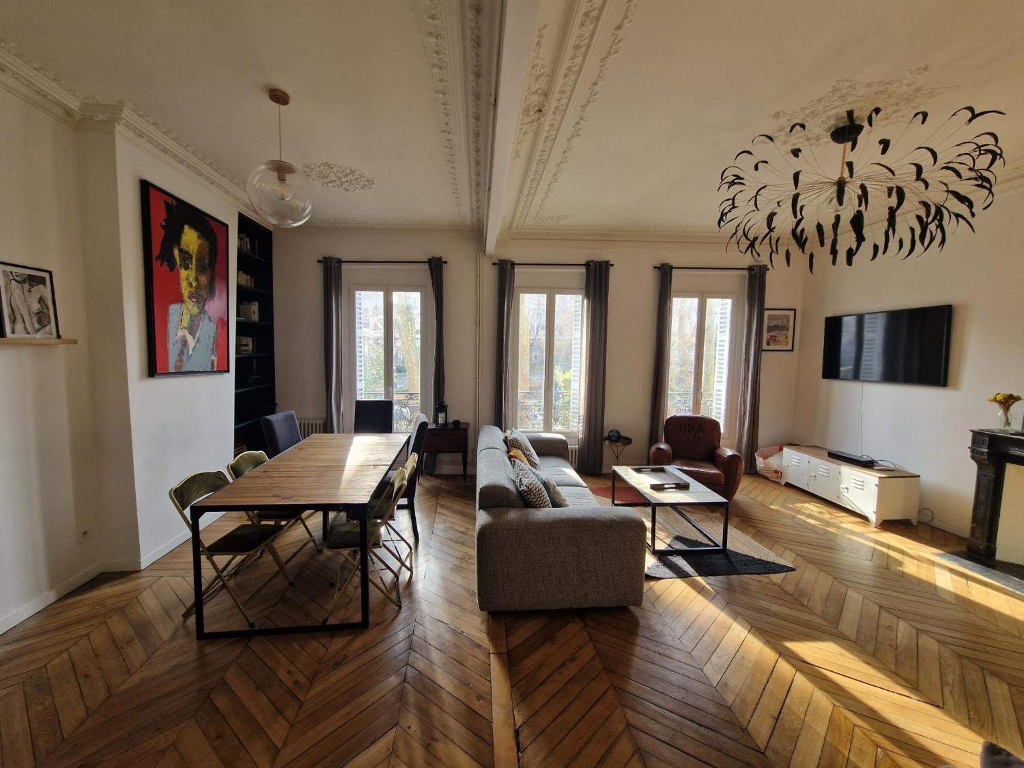 Appartement Parisian Nest 15 Min Adidas Arena & Montmartre *